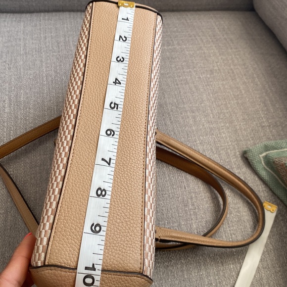 🗝🤍 COACH crossbody bag (Straps included) the perfect summer bag is here!!!! - Picture 7 of 13